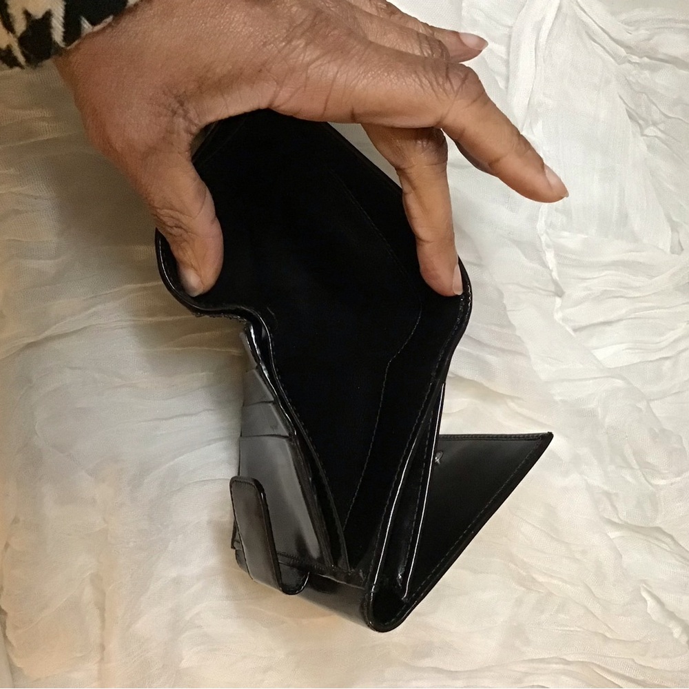 Gucci Patent Leather Wallet - Picture 5 of 7